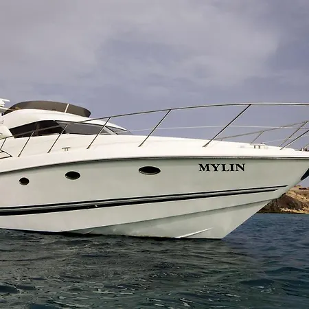 Botel Lanzarote Yacht